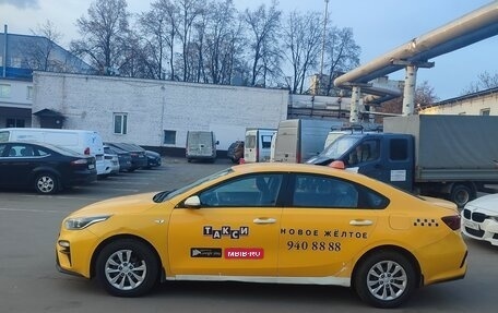 KIA Cerato IV, 2021 год, 950 000 рублей, 2 фотография