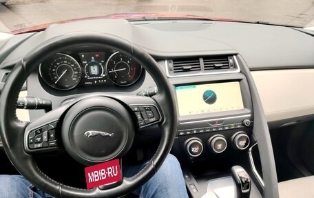 Jaguar E-Pace, 2018 год, 2 590 000 рублей, 11 фотография