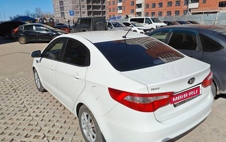 KIA Rio III рестайлинг, 2014 год, 835 000 рублей, 4 фотография