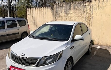 KIA Rio III рестайлинг, 2014 год, 900 000 рублей, 2 фотография