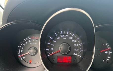 KIA Rio III рестайлинг, 2014 год, 900 000 рублей, 11 фотография