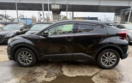 Toyota C-HR I рестайлинг, 2023 год, 1 721 000 рублей, 3 фотография