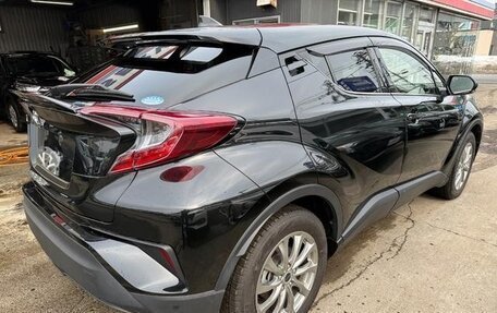 Toyota C-HR I рестайлинг, 2023 год, 1 721 000 рублей, 6 фотография