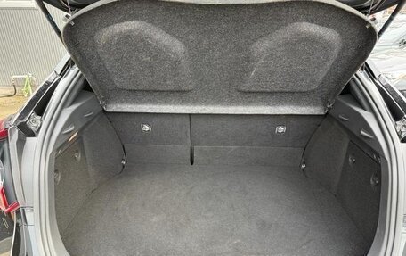 Toyota C-HR I рестайлинг, 2023 год, 1 721 000 рублей, 18 фотография