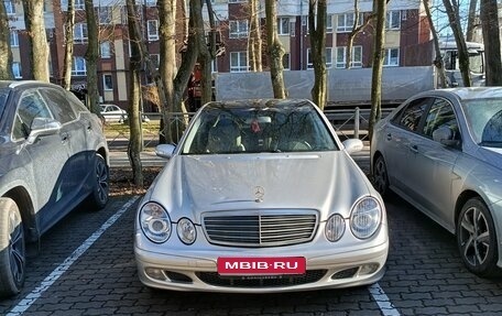 Mercedes-Benz E-Класс, 2002 год, 700 000 рублей, 1 фотография