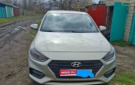 Hyundai Solaris II рестайлинг, 2019 год, 1 450 000 рублей, 1 фотография