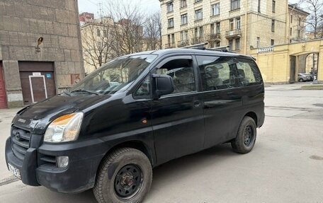 Hyundai Starex I рестайлинг, 2004 год, 570 000 рублей, 4 фотография