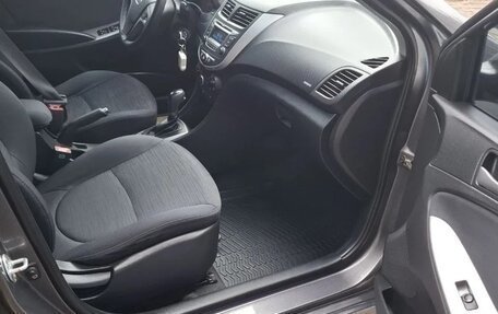 Hyundai Solaris II рестайлинг, 2014 год, 1 100 000 рублей, 9 фотография