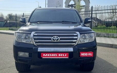 Toyota Land Cruiser 200, 2010 год, 3 300 000 рублей, 2 фотография
