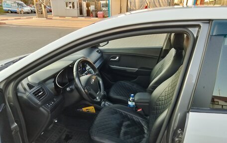 KIA Rio III рестайлинг, 2016 год, 800 000 рублей, 4 фотография