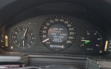 Mercedes-Benz E-Класс, 2002 год, 700 000 рублей, 7 фотография