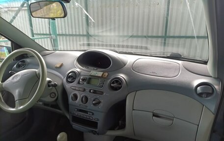 Toyota Yaris I рестайлинг, 2001 год, 370 000 рублей, 13 фотография