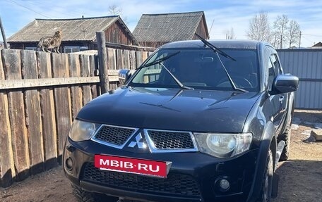 Mitsubishi L200 IV рестайлинг, 2013 год, 1 450 000 рублей, 2 фотография