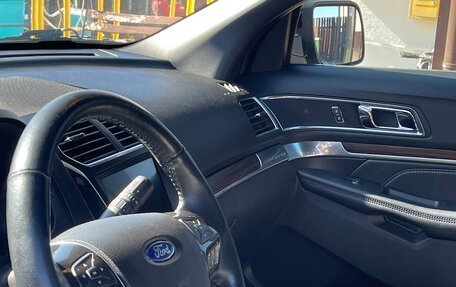 Ford Explorer VI, 2018 год, 3 500 000 рублей, 8 фотография