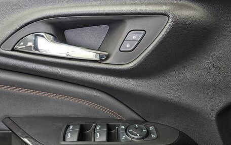 Chevrolet Trax, 2023 год, 1 993 003 рублей, 15 фотография