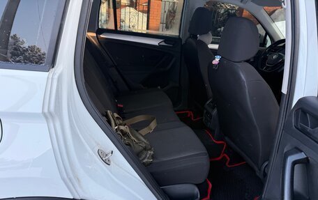 Volkswagen Tiguan II, 2019 год, 2 200 000 рублей, 12 фотография