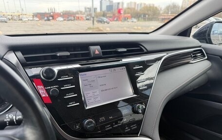 Toyota Camry, 2019 год, 2 900 000 рублей, 8 фотография