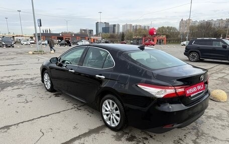 Toyota Camry, 2019 год, 2 900 000 рублей, 5 фотография
