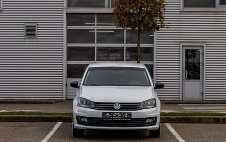 Volkswagen Polo VI (EU Market), 2017 год, 825 000 рублей, 2 фотография