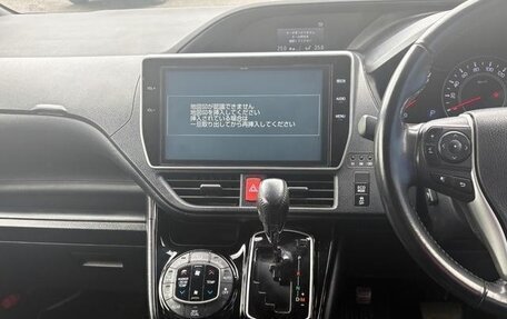 Toyota Noah III, 2020 год, 2 363 000 рублей, 11 фотография