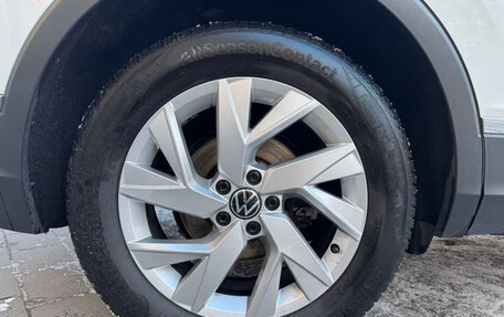 Volkswagen Tiguan II, 2023 год, 3 150 000 рублей, 6 фотография