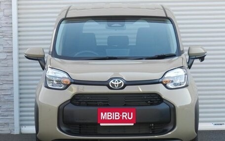 Toyota Sienta, 2023 год, 1 178 000 рублей, 2 фотография