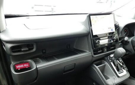 Toyota Sienta, 2023 год, 1 178 000 рублей, 15 фотография