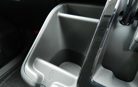 Toyota Sienta, 2023 год, 1 178 000 рублей, 22 фотография