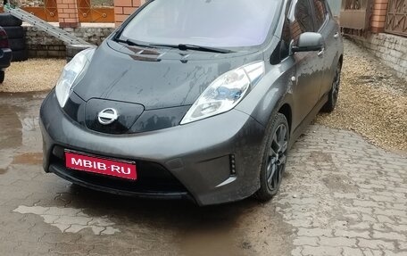 Nissan Leaf I, 2014 год, 900 000 рублей, 1 фотография