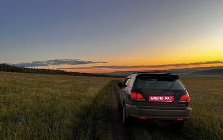 Lexus RX IV рестайлинг, 2003 год, 1 000 000 рублей, 3 фотография