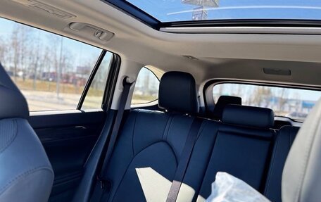 Toyota Highlander, 2026 год, 5 350 000 рублей, 22 фотография