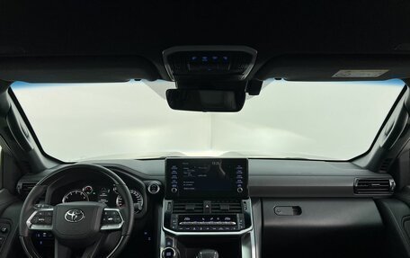 Toyota Land Cruiser, 2023 год, 12 200 000 рублей, 9 фотография