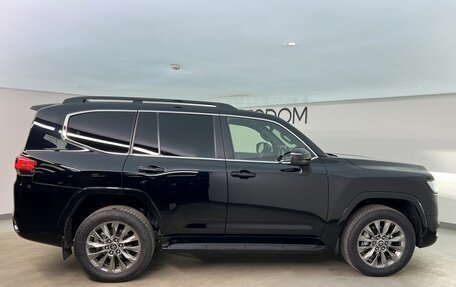 Toyota Land Cruiser, 2023 год, 12 200 000 рублей, 6 фотография