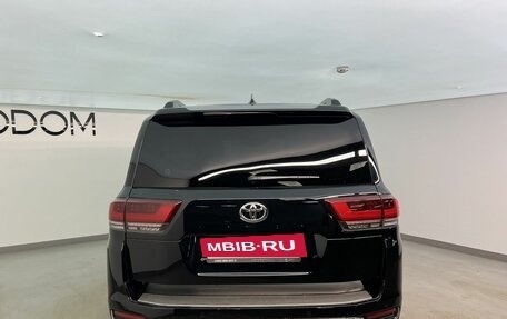 Toyota Land Cruiser, 2023 год, 12 200 000 рублей, 4 фотография