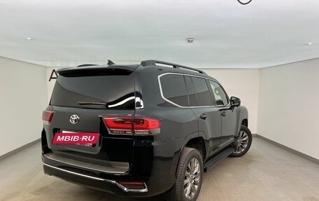 Toyota Land Cruiser, 2023 год, 12 200 000 рублей, 2 фотография