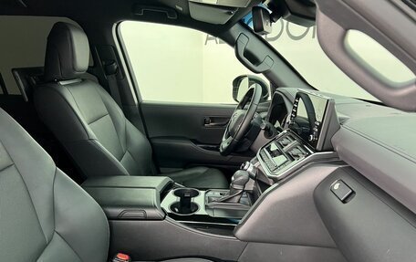 Toyota Land Cruiser, 2023 год, 12 200 000 рублей, 15 фотография