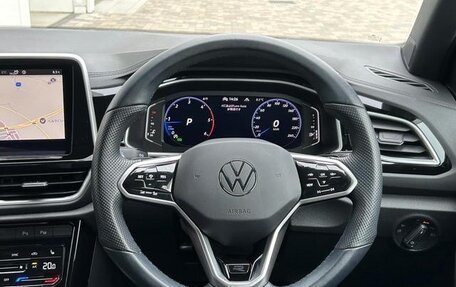 Volkswagen T-Roc I, 2023 год, 1 473 000 рублей, 8 фотография