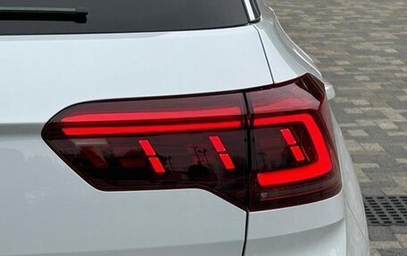 Volkswagen T-Roc I, 2023 год, 1 473 000 рублей, 25 фотография