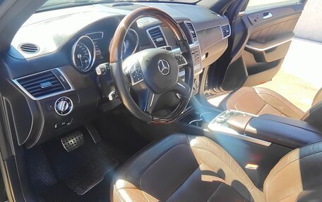 Mercedes-Benz GL-Класс, 2014 год, 2 500 000 рублей, 18 фотография