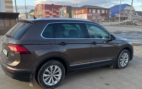 Volkswagen Tiguan II, 2017 год, 2 400 000 рублей, 6 фотография