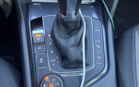 Volkswagen Tiguan II, 2017 год, 2 400 000 рублей, 13 фотография