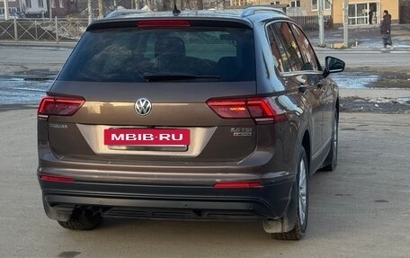 Volkswagen Tiguan II, 2017 год, 2 400 000 рублей, 5 фотография