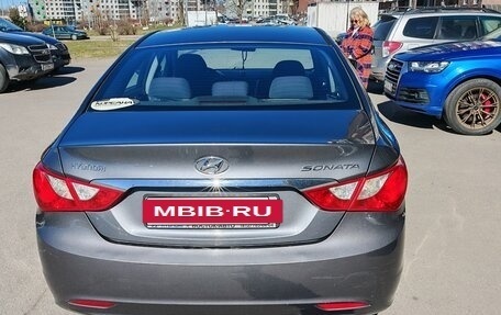 Hyundai Sonata VI, 2011 год, 600 000 рублей, 16 фотография