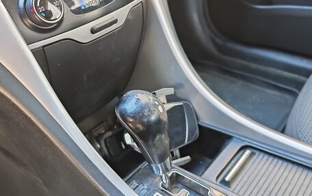 Hyundai Sonata VI, 2011 год, 600 000 рублей, 30 фотография