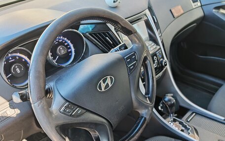 Hyundai Sonata VI, 2011 год, 600 000 рублей, 27 фотография