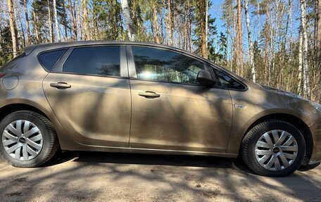 Opel Astra J, 2012 год, 690 000 рублей, 4 фотография