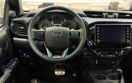 Toyota Hilux VIII, 2025 год, 7 590 000 рублей, 13 фотография