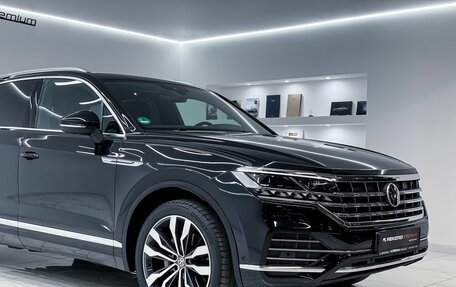 Volkswagen Touareg III, 2019 год, 5 500 000 рублей, 5 фотография