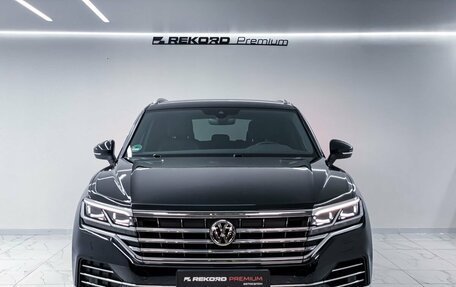 Volkswagen Touareg III, 2019 год, 5 500 000 рублей, 4 фотография