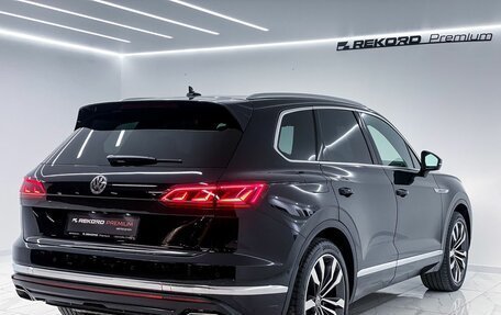 Volkswagen Touareg III, 2019 год, 5 500 000 рублей, 8 фотография